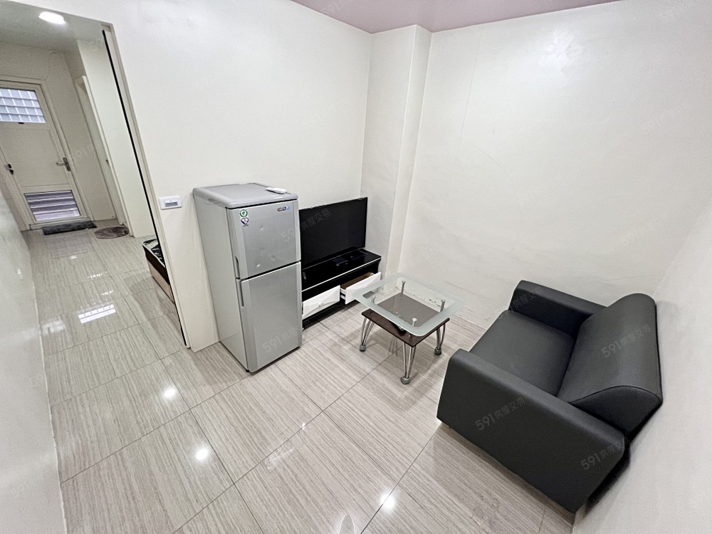 免爬梯✅雙層大冰箱✅一房一廳✅流理台✅陽台獨洗✅ - Image 1