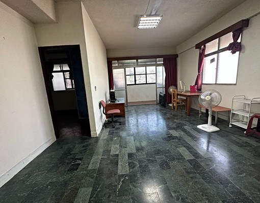 健行國小旁,無電梯公寓,台水台電。 - Image 2