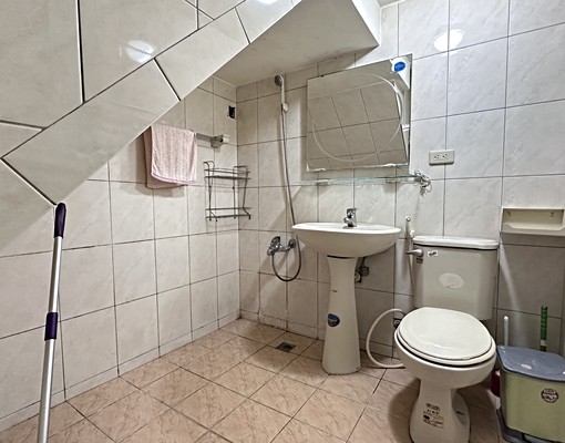 出租整棟❗️震後朝南別墅✨車庫停車✅租補✅入戶籍✅家具全配 - Image 4