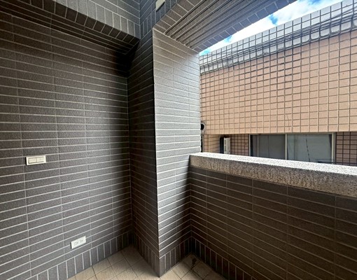 中央路雙陽台正2房出租/寵物友善/近海山捷運站/租金含車位 - Image 9