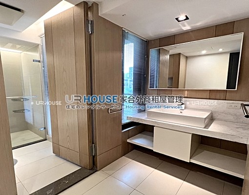 MRT大直/精品裝潢河景三房/全套家具電/租金含稅 - Image 13