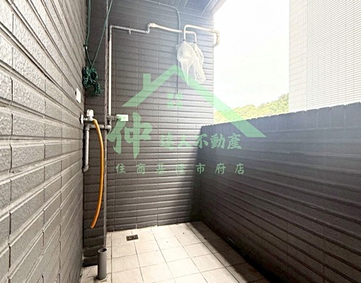 新成屋~青森之丘兩房+車位~住商市府店鍾文清~ - Image 5