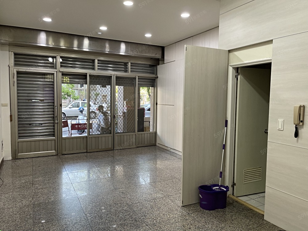 一樓店面寬敞
