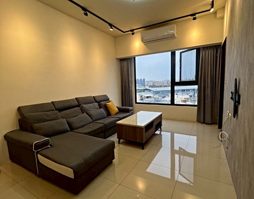 楠梓高峰街捷客大樓免仲可租補🏠兆基社會住宅 - Image 1