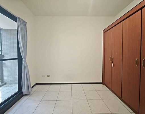 南區捷運四房✨附平面獨立車位 - Image 4