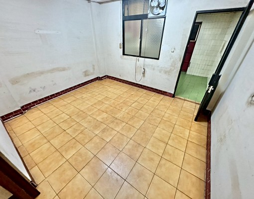 透天整棟出租✨台水電✨可戶籍可租補✨頂樓有神明廳空間✨近一中 - Image 5