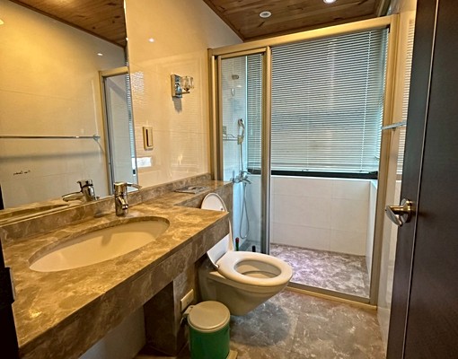 世紀凱悅高樓4房採光好家具齊全附B1大平車屋主誠租 - Image 7