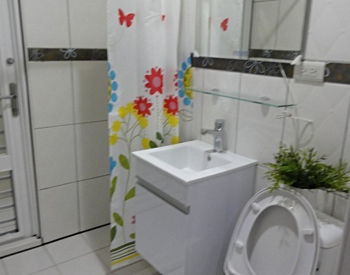 近北市捷運獨立陽台美套房 - Image 2