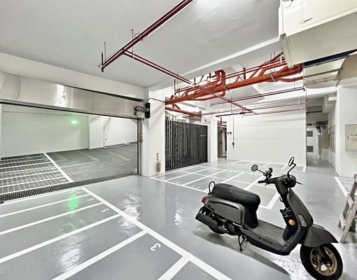 最後一間🌟可貓電梯室內機車位🌟雙租補秒殺 - Image 2