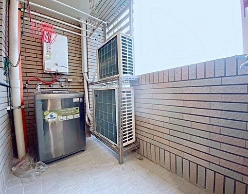 八擴特區~近興仁夜市~溫馨2+1房~含車位/含管理費 - Image 12