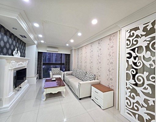 近園區關新商圈寬敞精美裝潢3室含車位(可停休旅車) - Image 1