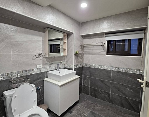 近園區關新商圈寬敞精美裝潢3室含車位(可停休旅車) - Image 19