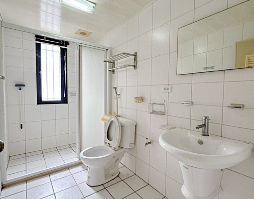 新光田醫院旁💖沙鹿秒殺整棟透天🉑租補🉑養寵✨汽車停兩台 - Image 8