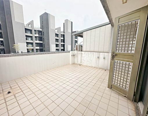 新光田醫院旁💖沙鹿秒殺整棟透天🉑租補🉑養寵✨汽車停兩台 - Image 13