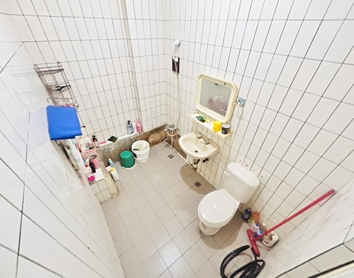 旱溪74🌺超便宜整棟透天🌺6房🌺門前平車🌺現況出租 - Image 3