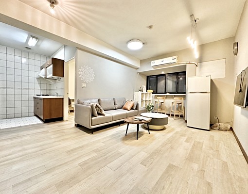 🏡映象水蓮🌟可貓狗🌟台水電🌟可租補🌟家具電🌟平車 - Image 1