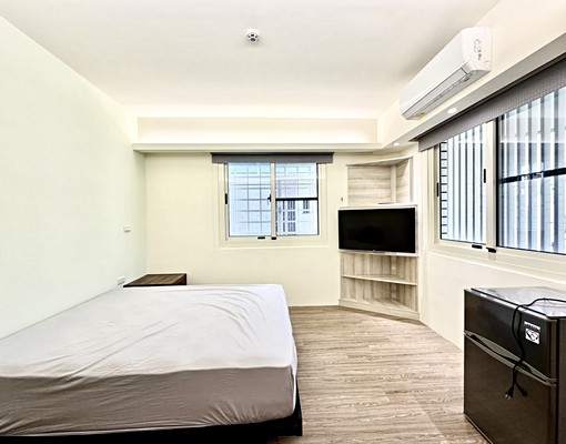 逢甲全新套房✨更衣室獨洗曬✨系統櫃✨可租補✨機車位✨ - Image 3