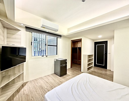 逢甲全新套房✨更衣室獨洗曬✨系統櫃✨可租補✨機車位✨ - Image 5