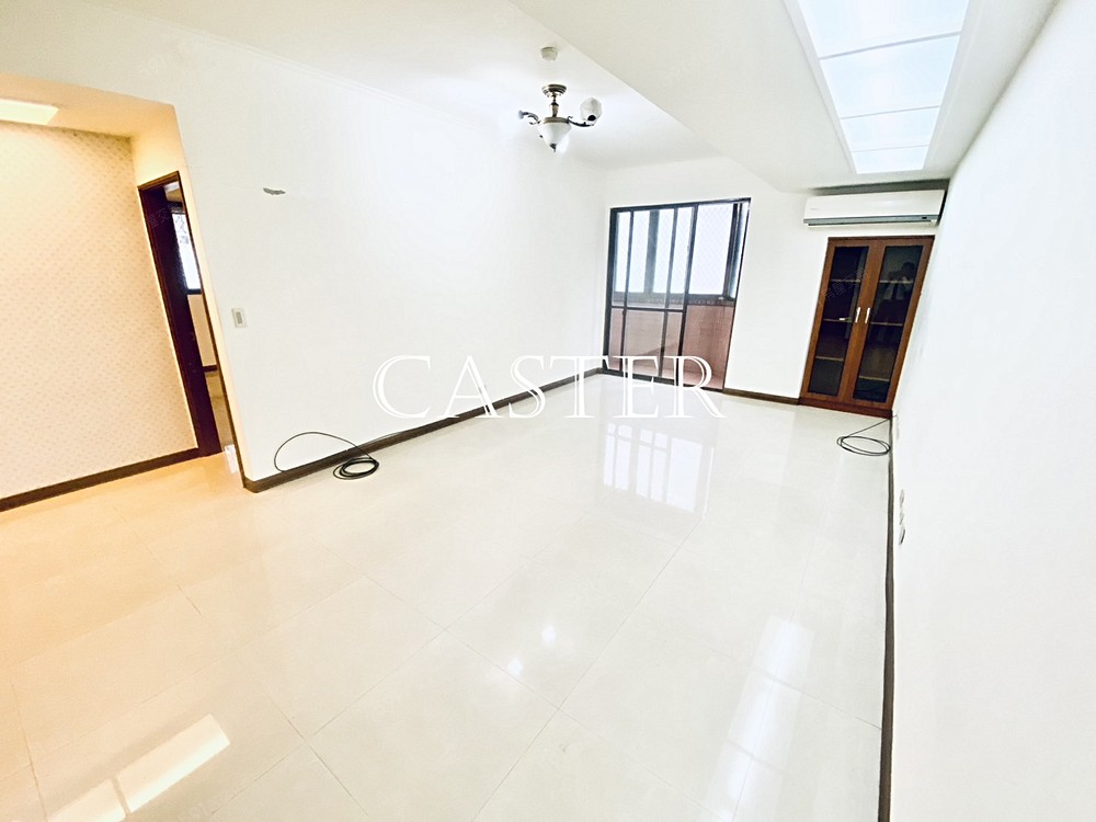 台電大樓*師大商圈金華學區採光大坪數三房*可住辦 - Image 1