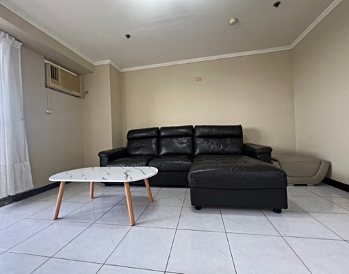 中山路中山國小愛買武陵高中旁3房車 - Image 4