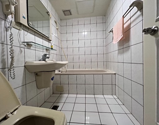 中山路中山國小愛買武陵高中旁3房車 - Image 6