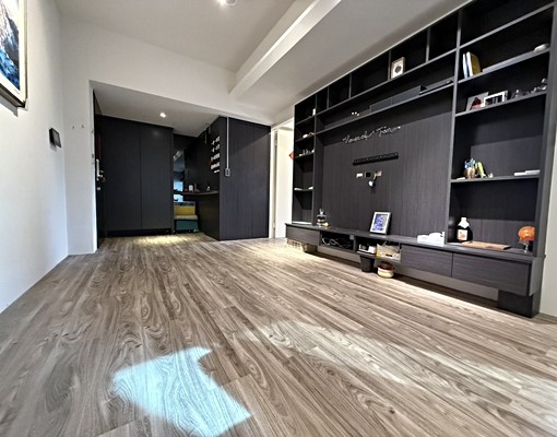 亞灣鳳凰真愛邊間兩房附家具含管 - Image 1