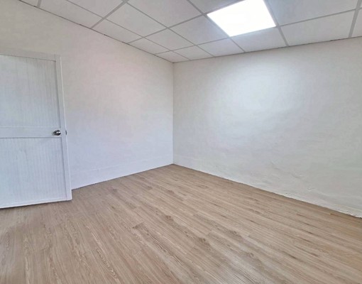 秀朗橋站、可租補、台水電計價、家具家電自備 - Image 3