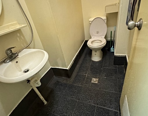 全新整理套房，獨立洗衣機 - Image 2