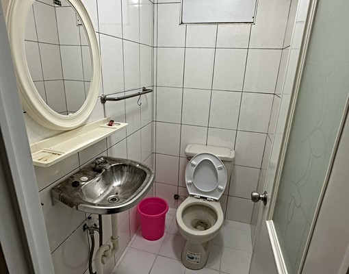 屏東市火車站商圈公寓三樓傢俱電全(可租補) - Image 10