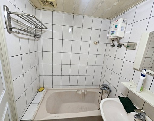 市區.火車站.區公所精美套房 - Image 4