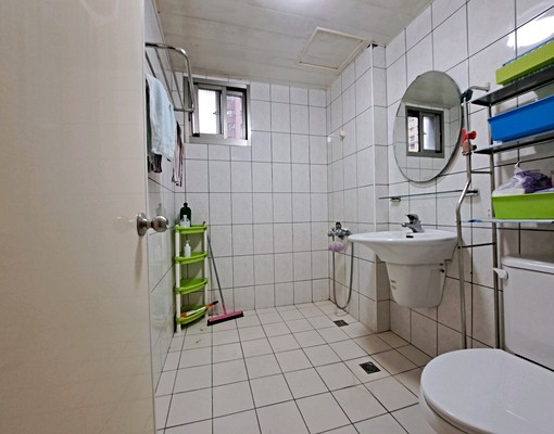 汐科火車站夜市旁~公寓3房可租補報稅 - Image 3