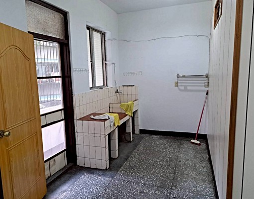 忠孝力行路口雅寓~可入籍及申請租補 - Image 3