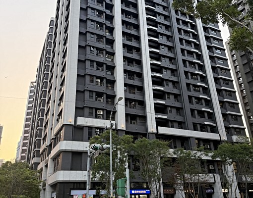 🍎愛車不淋雨~聯上匯翠我最便宜平面大車位~限年繳11月起租 - Image 1