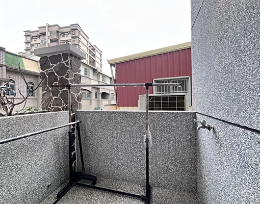 ~~永康裝潢美透天分租套房(可租補)垃圾集中~~ - Image 9