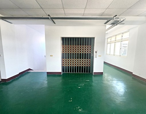 潭子大空間三樓廠辦屋況好有貨梯 - Image 12