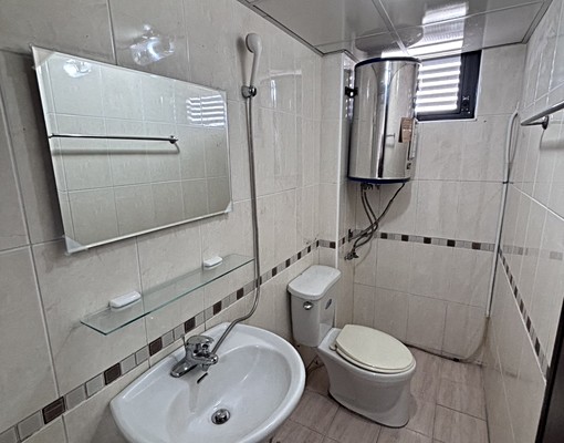 🌟民生南路-陽臺獨立套房-採光明亮-可租補💯 - Image 3