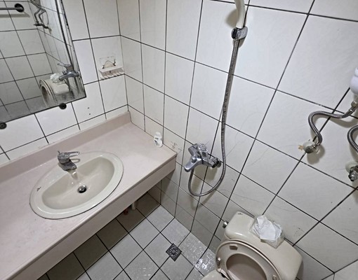 🦈「意志力嚴選｜西區巴塞隆納陽台套房｜公益路生活圈首選」 - Image 10