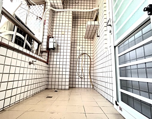 「租」R16新左營站3房 - Image 6