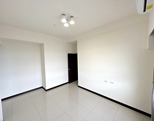 昌隆廣場上興~頭份昌隆廣場外棟採光美三房～空屋出租 - Image 6