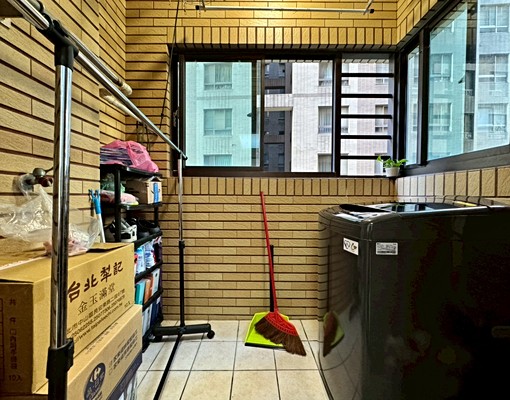 春城大砌2房車 - Image 13