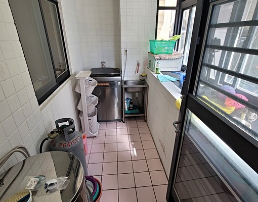 汐止火車站400米水碓商圈電梯雙陽台3房2廳2衛邊間雙拼光亮 - Image 6