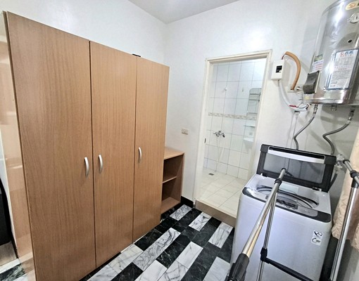 近正忠大昌路.透天3樓套房自用洗衣機 - Image 5