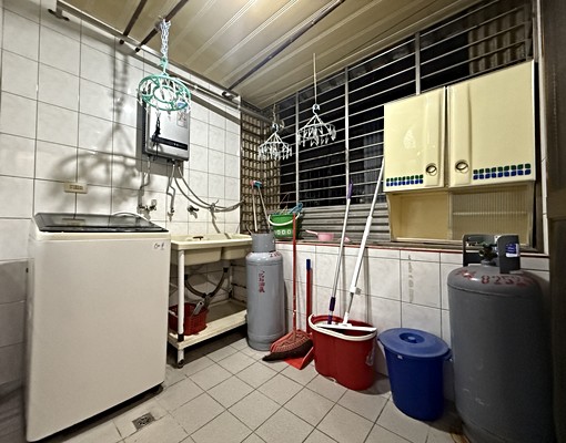 一卡皮箱入住｜三房｜公寓四樓｜私訊line訊問 - Image 15