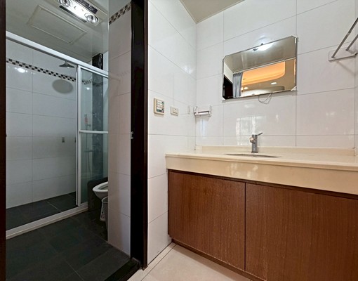 三井商圈<和毅上景>邊間採光通風良好標準二房車 - Image 12