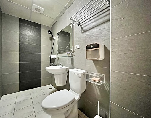 陽台獨洗曬✅交通便利✅生活機能方便 - Image 3