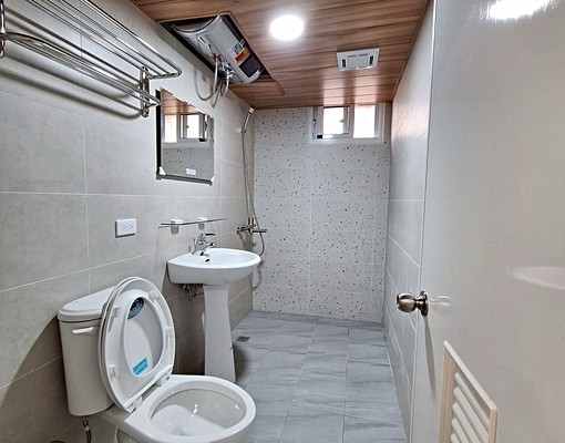 可租補\可養貓\公寓二樓\獨洗獨曬\全新裝潢🌟 - Image 5