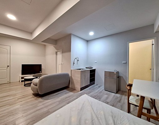 可租補\可養貓\公寓二樓\獨洗獨曬\全新裝潢🌟 - Image 7