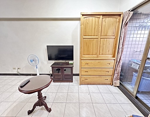 🔥西屯大套房/台水電/可雙租補/獨洗曬/近捷運/有車位🔥 - Image 2