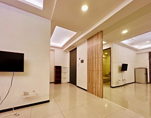 海洋都心✅高樓景觀2房❤️租金含車位及管理費👍 - Image 2