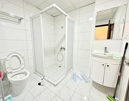 東海中科💕陽台獨洗曬✨乾溼分離✨超級大空間✨機車位 - Image 9